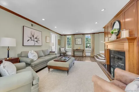 74 Litchfield Road Port Washington NY 11050