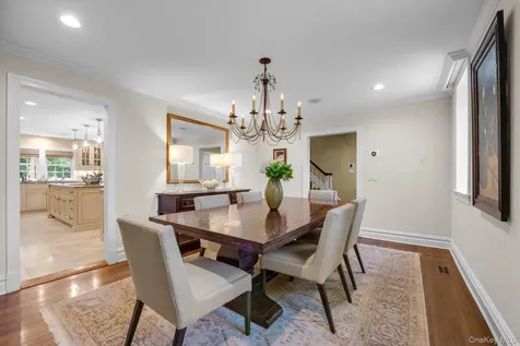74 Litchfield Road Port Washington NY 11050