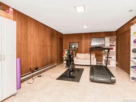 36 Balmoral Crescent White Plains NY 10607