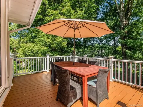 36 Balmoral Crescent White Plains NY 10607