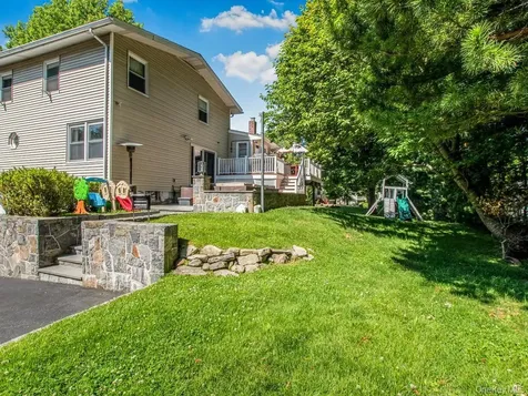36 Balmoral Crescent White Plains NY 10607