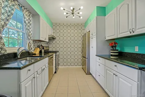 2798 Holly Drive Yorktown Heights NY 10598