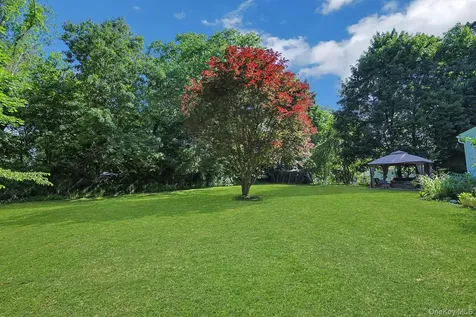 2798 Holly Drive Yorktown Heights NY 10598