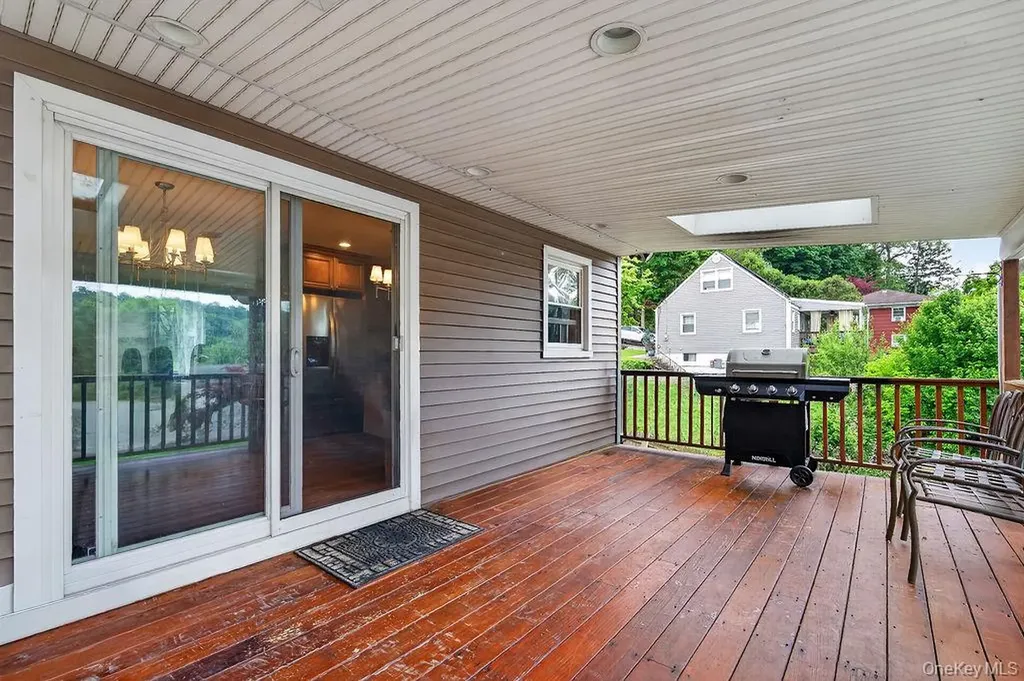 33 S Mortimer Avenue Elmsford NY 10523