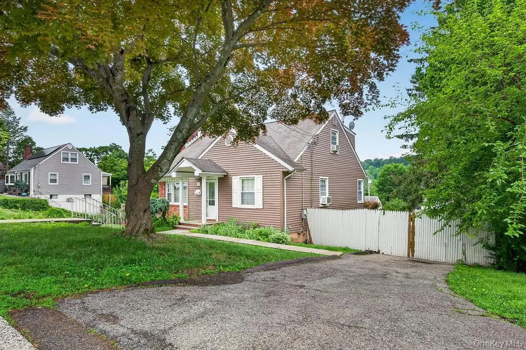 33 S Mortimer Avenue Elmsford NY 10523