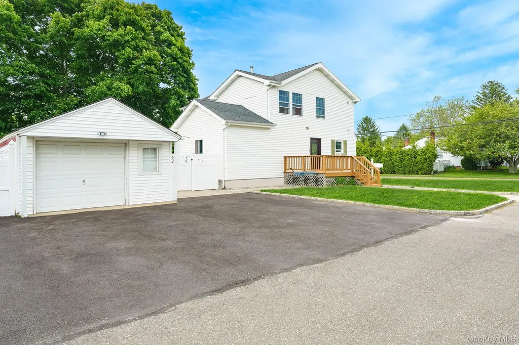 72 Peckham Avenue Islip NY 11751