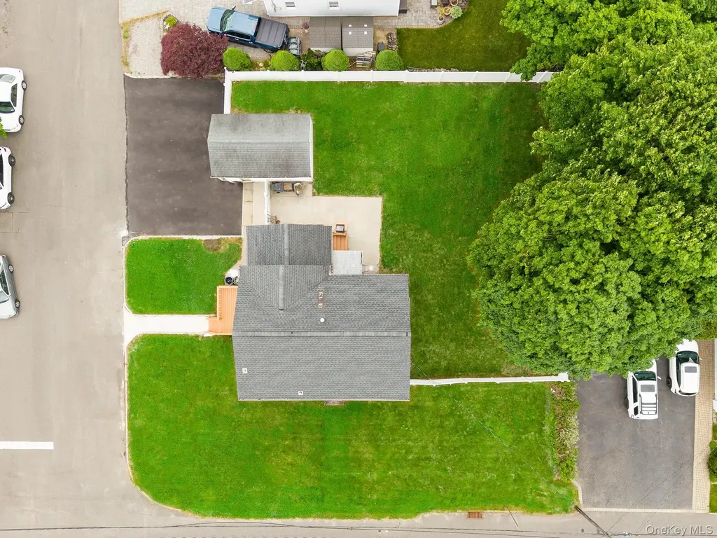 72 Peckham Avenue Islip NY 11751