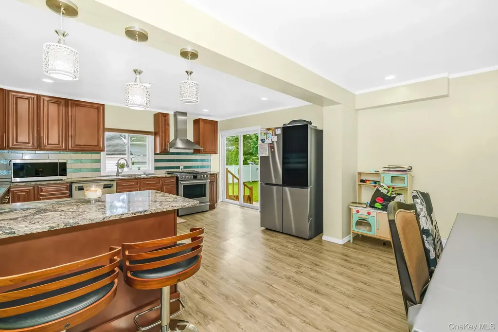 72 Peckham Avenue Islip NY 11751