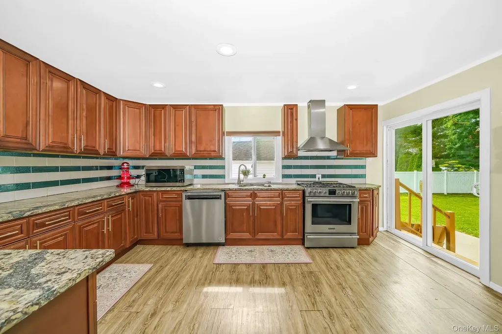 72 Peckham Avenue Islip NY 11751