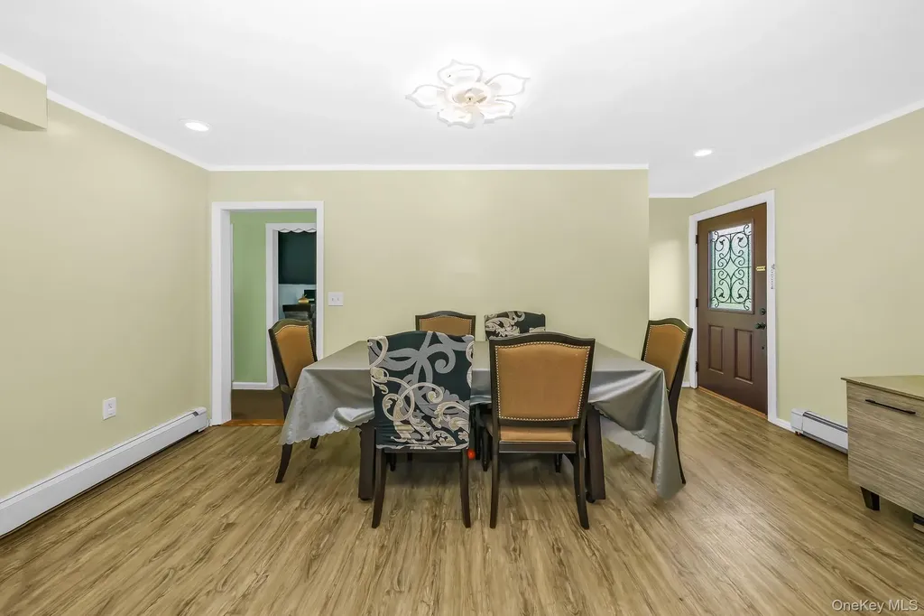 72 Peckham Avenue Islip NY 11751