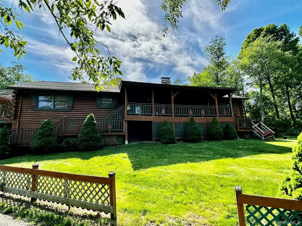11 Cuomo Drive Highland NY 12528