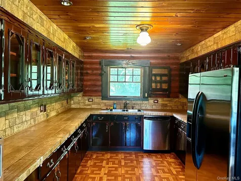 11 Cuomo Drive Highland NY 12528