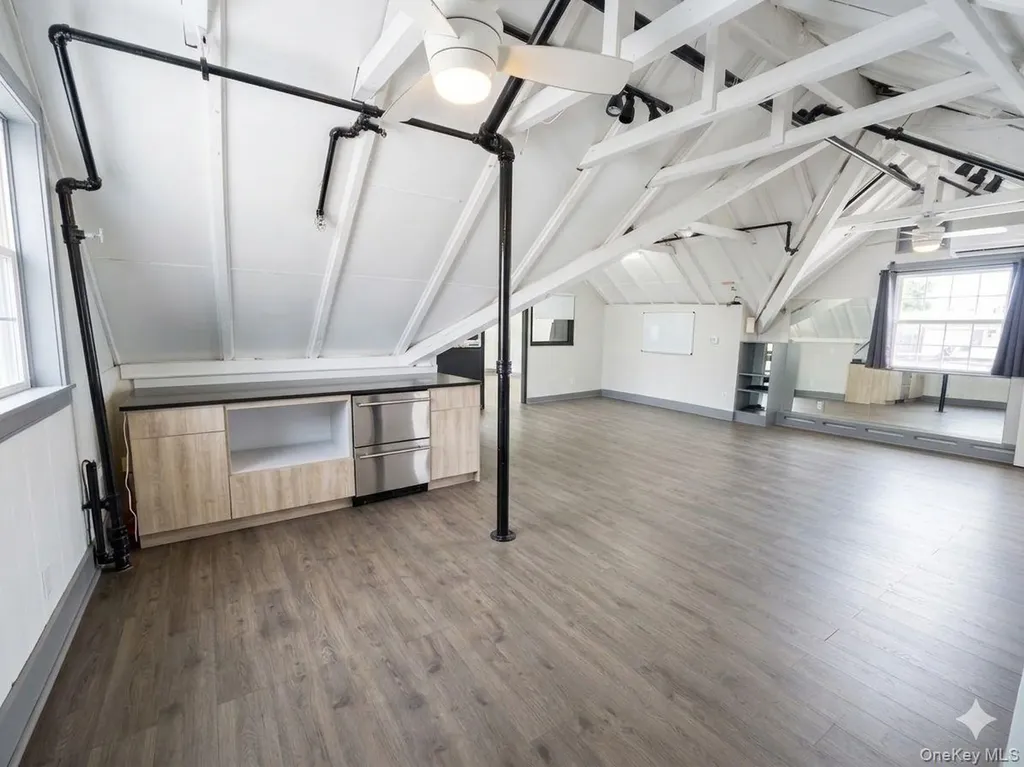 7 Crescent Street Hewlett NY 11557