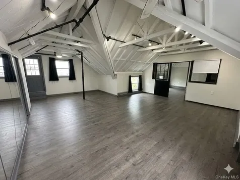 7 Crescent Street Hewlett NY 11557