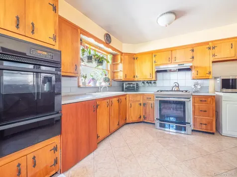 31 Stevenson Avenue Scarsdale NY 10530
