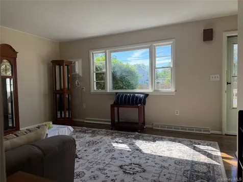 25 Gilbert Drive Hyde Park NY 12538