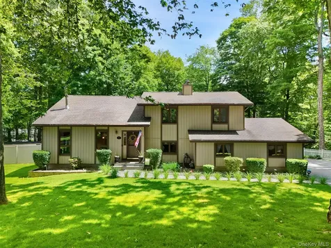 90 Timberlane Court Yorktown Heights NY 10598