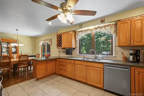 90 Timberlane Court Yorktown Heights NY 10598