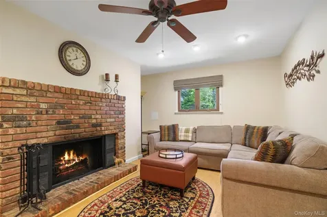 90 Timberlane Court Yorktown Heights NY 10598