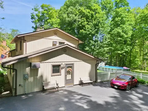 90 Timberlane Court Yorktown Heights NY 10598
