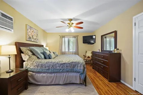 90 Timberlane Court Yorktown Heights NY 10598