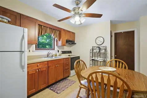90 Timberlane Court Yorktown Heights NY 10598