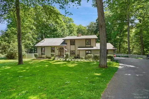 90 Timberlane Court Yorktown Heights NY 10598