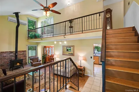 90 Timberlane Court Yorktown Heights NY 10598