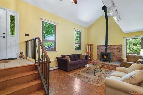 90 Timberlane Court Yorktown Heights NY 10598