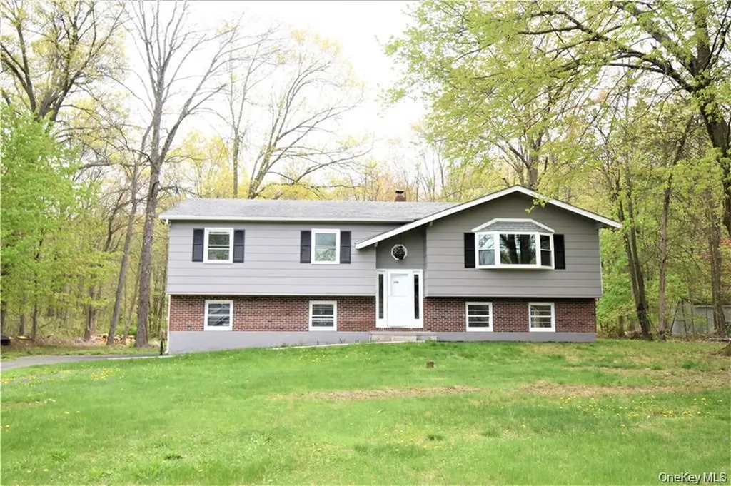 158 Sycamore Drive New Windsor NY 12553