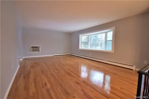 158 Sycamore Drive New Windsor NY 12553