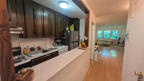 30 Pearsall Avenue N Glen Cove NY 11542