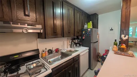 30 Pearsall Avenue N Glen Cove NY 11542