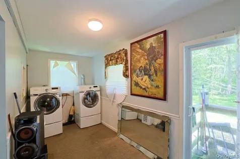 181 Oakridge Road Greenfield Park NY 12435