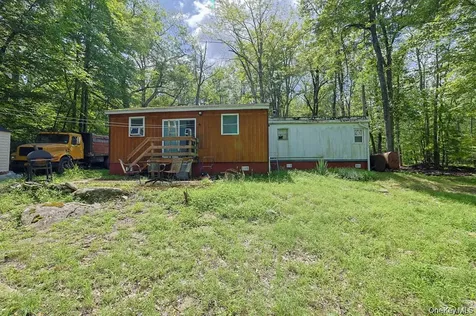181 Oakridge Road Greenfield Park NY 12435