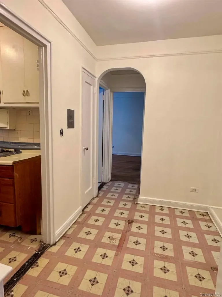 143-07 Sanford Avenue Flushing NY 11355