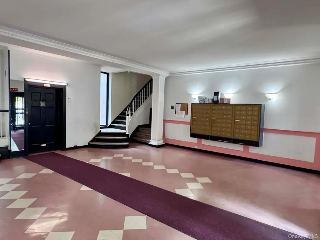 143-07 Sanford Avenue Flushing NY 11355