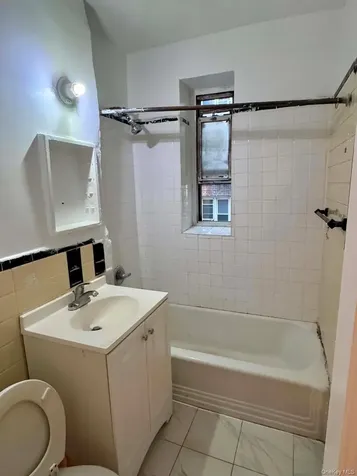 143-07 Sanford Avenue Flushing NY 11355