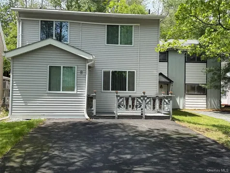 8 Peter Way Kiamesha Lake NY 12751