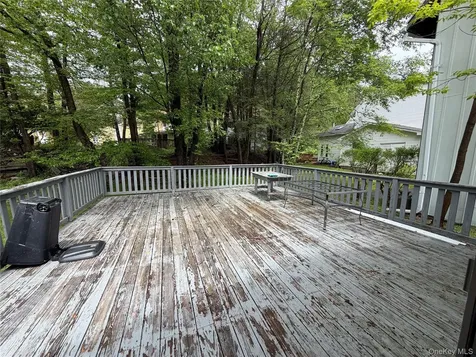 8 Peter Way Kiamesha Lake NY 12751