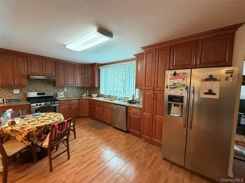 8 Peter Way Kiamesha Lake NY 12751