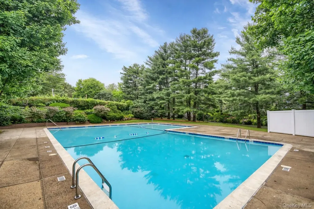 17 Fieldstone Drive Hartsdale NY 10530