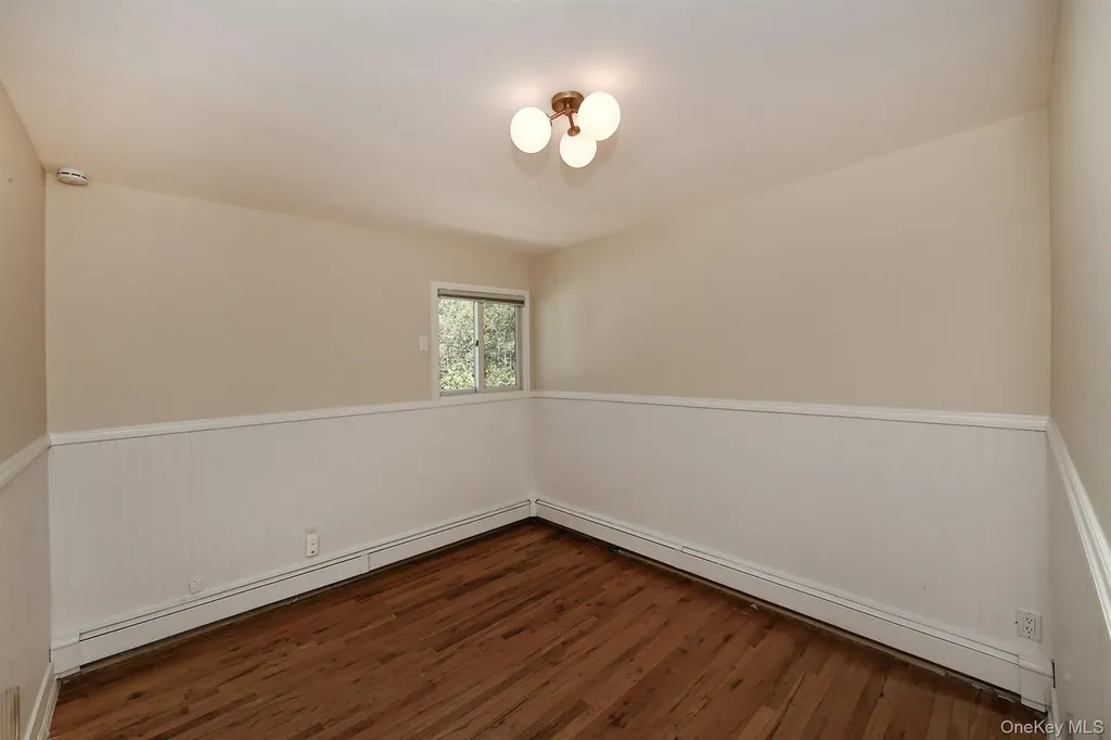 44 Derby Avenue Greenlawn NY 11740