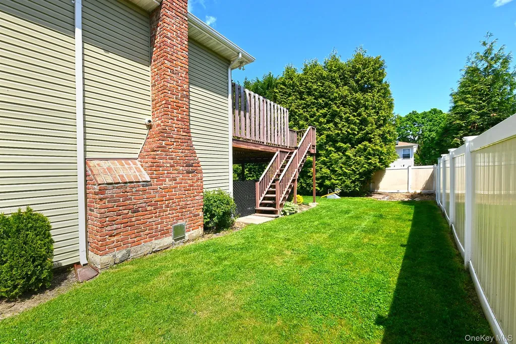44 Derby Avenue Greenlawn NY 11740
