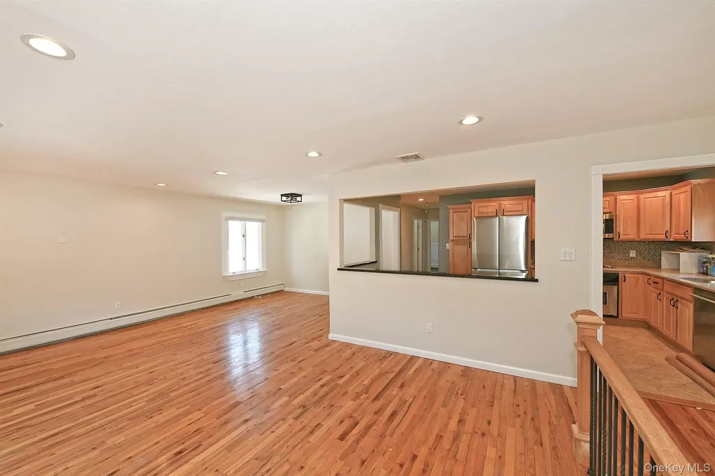 44 Derby Avenue Greenlawn NY 11740