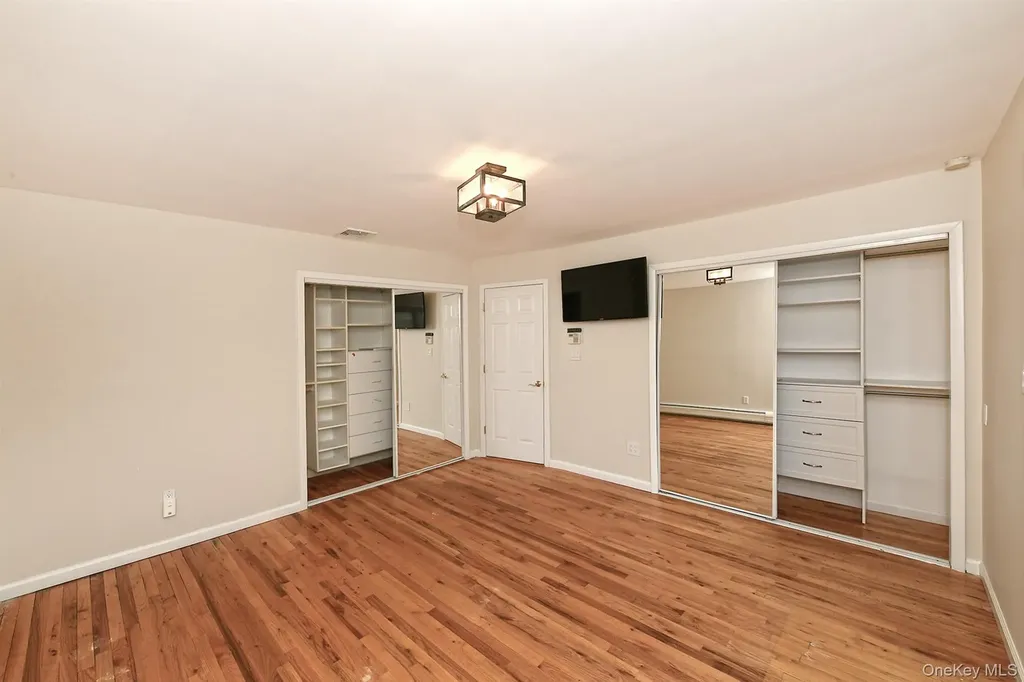 44 Derby Avenue Greenlawn NY 11740