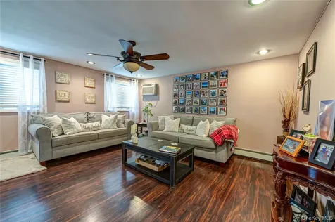 4 Country Greens Drive Holtsville NY 11742
