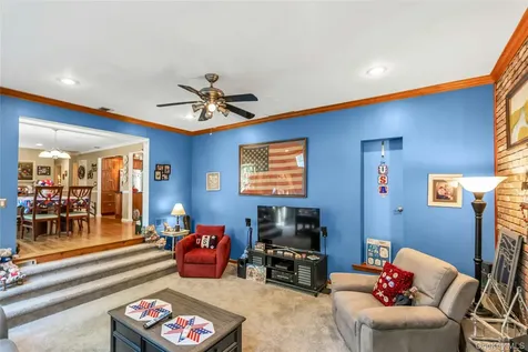 25 Del Place Hauppauge NY 11788
