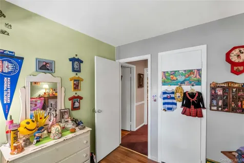 25 Del Place Hauppauge NY 11788
