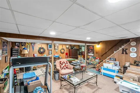 25 Del Place Hauppauge NY 11788